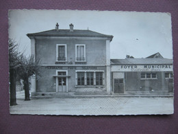 CPA PHOTO 95 GARGES LES GONESSE La Poste Et Le Foyer Municipal  1961 Pliure - Garges Les Gonesses