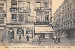 CPA 69 LYON PLACE SAINT NIZIER DEPOT DE LA REGLISSE P.L.M. FABRIQUEE A MONTPELLIER (cpa Rare - Lyon 1