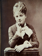 Photo CDV Anonyme Sans Support Carton - Joli Portrait Jeune Femme Circa 1880-85 L585 - Old (before 1900)