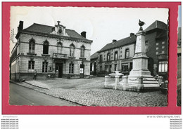 CPA(Réf : U 636) 4. BEUVRY (62 PAS-de-CALAIS) L'Hôtel De Ville Et Monument Aux Morts (animée, Aronde) - Beuvry