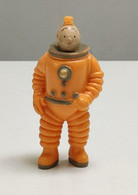 Stripfiguur Strip Figuur Kuifje Als Cosmonaut Kuifje Mannen Op De Maan LU HERGE 1994 Comic Figure Tintin Objectif Lune - Tintin