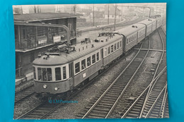 Photo Automotrice SNCB AM 35 3ème Classe Train Gare Poste Chemin Fer Belgique Photographie Locomotive Motrice AM35 Block - Treinen