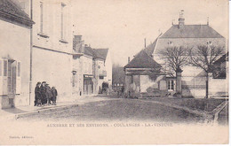 COULANGES LA VINEUSE UNE RUE ,PERSONNAGES  REF 74066 - Coulanges La Vineuse