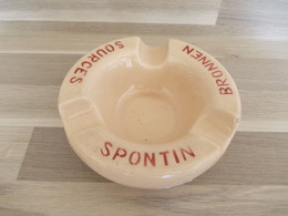 Oude Asbak Uit Keramik Van Bronwater Spontin - Cendrier En Ceramic Sources Spontin - Cendriers