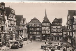 FRITZLAR  -  La Marktplatz  ( Camion, Voitures Anciennes ) - Fritzlar