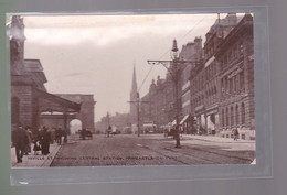 Cpa :    Postcard   NEWCASTLE ON TYNE - NEVILLE   Central   Station - Newcastle-upon-Tyne