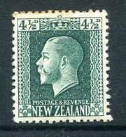 New Zealand 1915-30 KGV - Recess - P.14 X 13½ - 4½d Deep Green HM (SG 423) - Unused Stamps