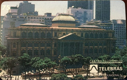 Phone Card Produced By Telebras In 1996 - Series National Library Of Rio De Janeiro - Photo Of The Building Headquarters - Ontwikkeling