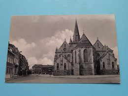 Kerk En Kerkstraat ( Uitg. J. Simoens-Nulens Brugstraat Bilzen ) Anno 19?? ( Zie Scans ) ! - Bilzen