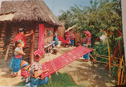 GUATEMALA INDIGENA TEJIENDO WEAVING NATIVES - Guatemala