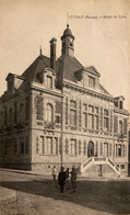 Stenay - La Place De L’hôtel De Ville - Mairie - Stenay