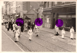 SAINT NICOLAS LIEGE 1949  CARTE PHOTO Procession Religieuse Dans Une Rue - Saint-Nicolas