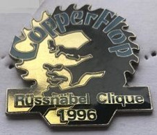 COPPERFLOP - RÜSSNÄBEL CLIQUE 1996 - FOND NOIR - BLEU - DAVID COPPERFIELD - MAGICIEN - MAGIE - (29) - Personnes Célèbres