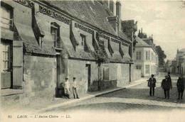 Laon * Rue Et L'ancien Cloître - Laon