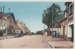 18 - SAINT AMAND MONTROND - Avenue Jean Jaurés (carte Colorisée) - Saint-Amand-Montrond