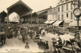 Bordeaux * La Place Du Marché Des Capucins * Foire Marchands * La Halle * Commerces Magasins - Bordeaux