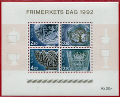 NORWAY 1992 Stamp Day  Block MNH / **.   Michel Block 18 - Unused Stamps