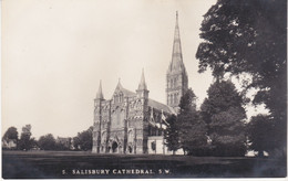 Salisbury Cathédral S W édition ?? N°5 - Salisbury