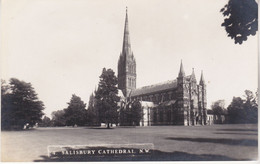 Salisbury Cathédral N W édition ?? N°4 - Salisbury