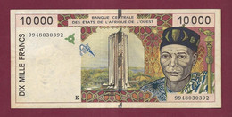 220222 - Billet BANQUE CENTRALE DES ETATS DE L'AFRIQUE DE L'OUEST 10000 Dix Mille Francs - Trou AOF - Other - Africa