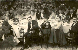 PHOTOGRAPHIES - Carte Postale Photo D'un Banquet De Noces -  L 116946 - Hochzeiten