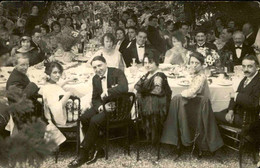 PHOTOGRAPHIES - Carte Postale Photo D'un Banquet De Noces -  L 116946 - Noces