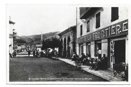 64 Frontiere Franco Espagnole Le Pont International De Béhobie - Béhobie