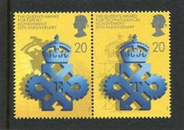 GREAT BRITAIN - 1990  20p  QUEEN'S  AWARDS  PAIR  MINT NH - Zonder Classificatie