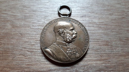 HONGRIE AUTRICHE FRANCOIS JOSEPH SIGNVM MEMORIAE 1848-1898 34MM 19.2GR - Monarchia / Nobiltà