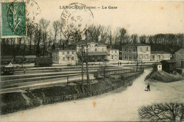 Laroche * Route Et Vue Sur La Gare * Ligne Chemin De Fer - Laroche Saint Cydroine