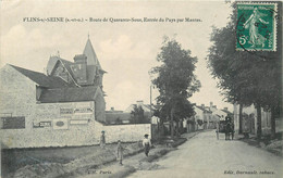 FLIN SUR SEINE - Route De Quarante Sous, Entrée Du Pays Par Mantes. - Flins Sur Seine