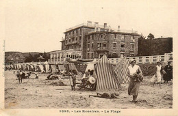 Les Rosaires , Plérin * Hôtel Et La Plage * Tentes De Bain Baigneurs * Environs De St Brieuc - Plérin / Saint-Laurent-de-la-Mer