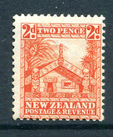 New Zealand 1935-36 Pictorials - Single Wmk. - 2d Maori House - P.14 X 13½ LHM (SG 559) - Ongebruikt