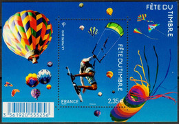 2013  Feuillet  N° F4810  Neuf**  (faciale: 2.35€) - Neufs