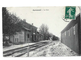 08- APREMONT - La Gare Animée Train Trés Bon état - Sonstige Gemeinden