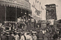 Fête Foraine * N°42 * Un Coin De La Fete * Manège Carrousel Carousel Attractions - Sonstige & Ohne Zuordnung