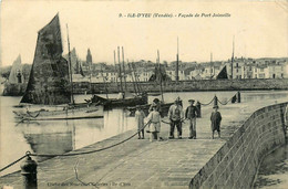 Ile D'yeu * La Façade De Port Joinville * La Jetée * Bateaux Pêche - Ile D'Yeu