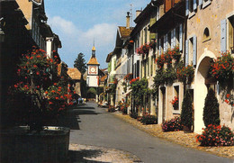 Saint Prex - Rue Du Village - Au Fond, La Tour De Saint Prex Ou Tour De L'Horloge - Saint-Prex