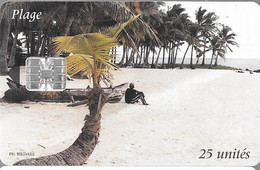 CARTE-PUCE-50U-SC7-SNPT COMORES-25U-PLAGE ADOREE-V° N° Blanc-00798988-UTILISE-TBE - Comore