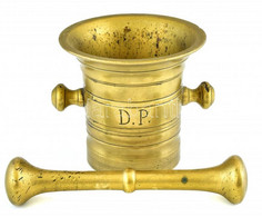 Réz Mozsár D.P. Monogrammal, Vésett Díszítéssel, 19. Század, Korának Megfelelő Sérülésekkel M:12 Cm, Törő H:20cm - Other & Unclassified