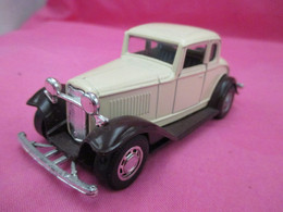 Miniature   Voiture   -1/36em -   YATMIN - FORD  COUPE - Scala 1:32