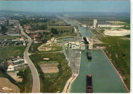 Moislains - Le Port Et Le Canal - Moislains