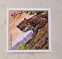GUINEE  Felins, Panthere Yvert N° 543 Neuf Sans Charnière MNH - Felini