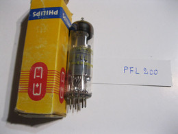 Philips PFL 200 Made In England - Röhren