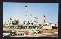 Petroleum Cracking Plant At An Oil Refinery In Sarnia's Chemical Valley - Sarnia - Sarnia