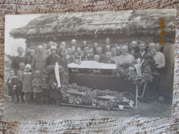 POST MORTEM FUNERAL , DEAD MAN  IN COFFIN  ,0 - Funerali