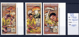 3 Timbres Neufs ** République Centrafricaine N° 1020 , 1024 1025 - Champignons