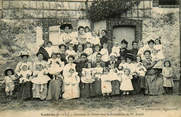 Taubrun ( Vaubrun ) , Concours De Bébés Sous La Présidence De M. AVARD * Près Nogent Le Roi * Bébé Femmes Famille - Nogent Le Roi