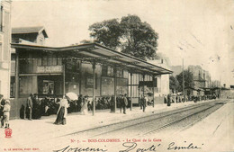 Bois Colombes * Le Quai De La Gare * Ligne Chemin De Fer Hauts De Seine - Colombes