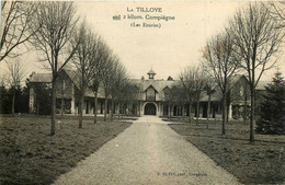 Compiègne * La Tilloye * Vue Sur Les écuries * Institution Notre Dame * école - Compiegne